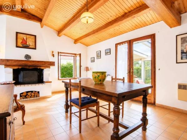 L’ÉPINE – MAISON AU CALME AVEC 720 M² DE TERRAIN À QUELQUES MINUTES DES PLAGES