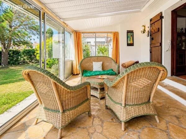 L’ÉPINE – MAISON AU CALME AVEC 720 M² DE TERRAIN À QUELQUES MINUTES DES PLAGES