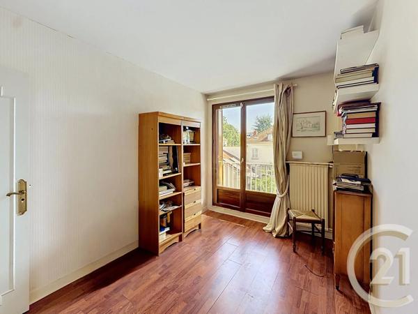 Appartement F4 à vendre  4 pièces - 84,08 m 2   CHOISY LE ROI  - 94