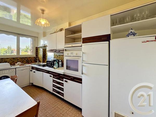 Appartement F4 à vendre  4 pièces - 84,08 m 2   CHOISY LE ROI  - 94