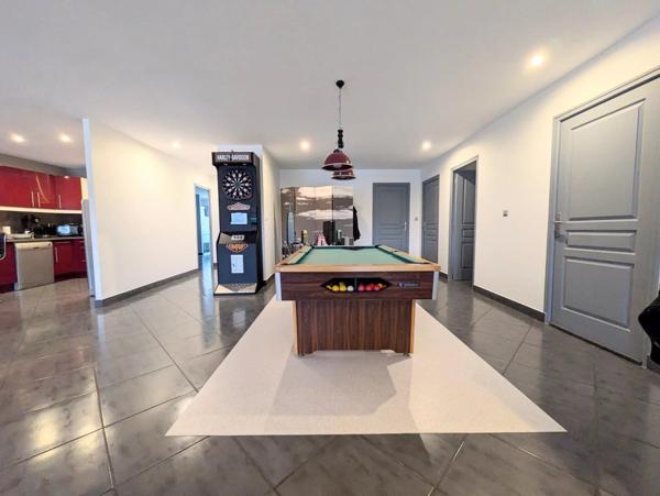 Vente Maison 5 pièces 205 m2 à Neufchâteau