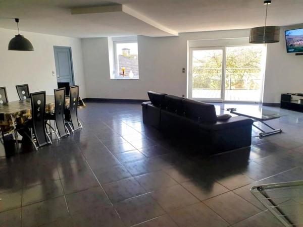Vente Maison 5 pièces 205 m2 à Neufchâteau