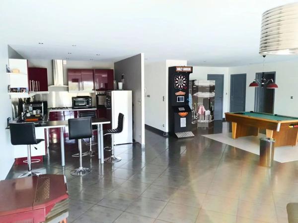 Vente Maison 5 pièces 205 m2 à Neufchâteau