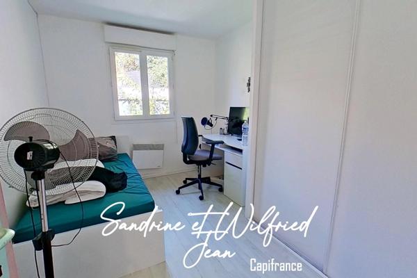 LES ANDELYS (27) - Maison familiale spacieuse avec 6 chambres, jardin en paliers et vue imprenable sur la vallée