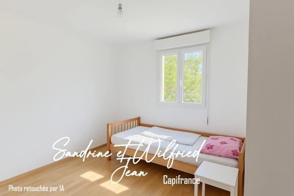 LES ANDELYS (27) - Maison familiale spacieuse avec 6 chambres, jardin en paliers et vue imprenable sur la vallée