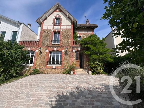 Maison à vendre  8 pièces - 172,89 m 2   LA VARENNE ST HILAIRE  - 94