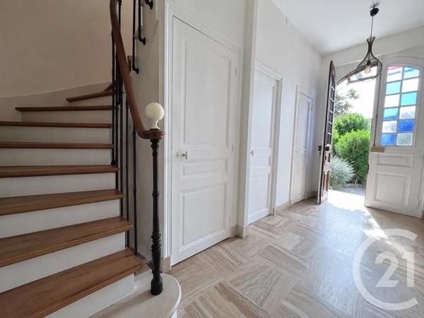 Maison à vendre  8 pièces - 172,89 m 2   LA VARENNE ST HILAIRE  - 94