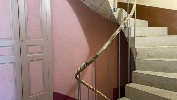 Charmante maison de village en pierre avec grange indépendante-2 chambres- L'ISLE SUR SEREIN (89)