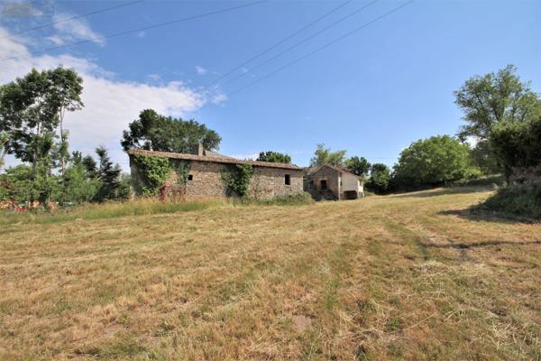 Corps de ferme à vendre à Villefranche-de-Rouergue dans l'Aveyron (12200), ref : 3129