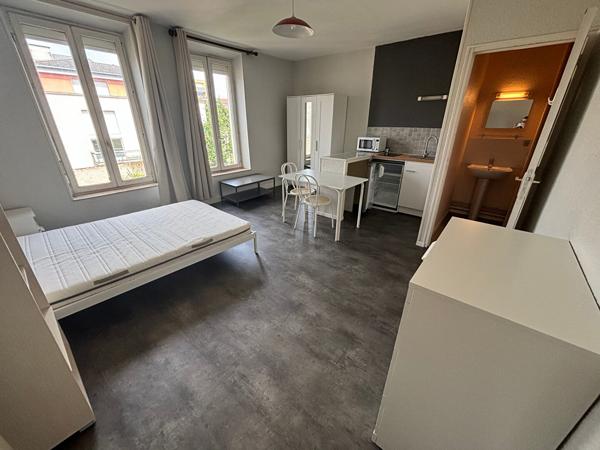 Charmant studio meublé à louer dans le quartier Saint-Thomas à Reims