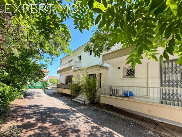 Montpellier (34000) Immeuble à vendre Montpellier Nord 4 studios, 4 T2