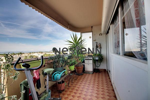 VIAGER OCCUPE AVEC RENTE : T3 77 m² avec loggia de 7m² + cave privative