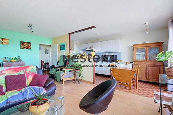 VIAGER OCCUPE AVEC RENTE : T3 77 m² avec loggia de 7m² + cave privative