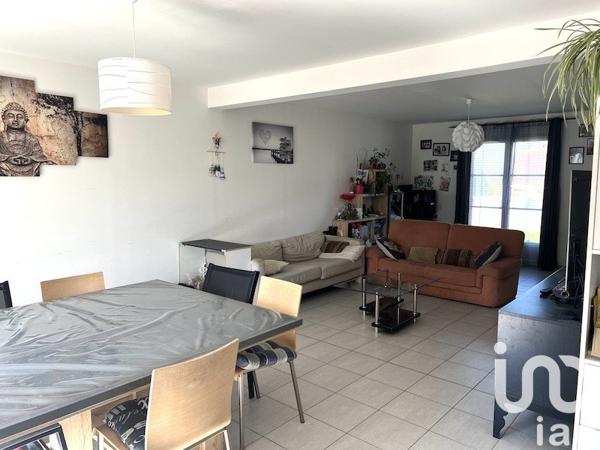 Maison traditionnelle 6 pièces de 145 m² à Villeneuve-la-Guyard (89340)