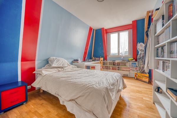 Maison
         6 pièces
        - 130 m² 670 000 € *