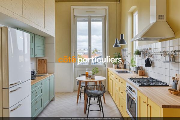 Vente
                Immeuble281 m² - 10 Pièces -
                    LA ROCHE SUR YON (85000)