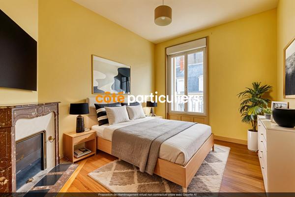 Vente
                Immeuble281 m² - 10 Pièces -
                    LA ROCHE SUR YON (85000)