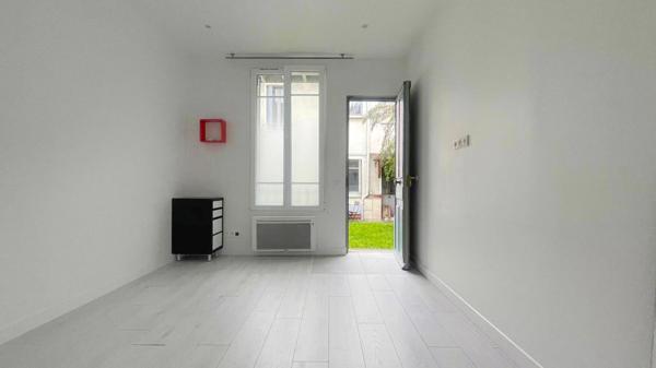 Appartement à louer 2 pièces MONTROUGE (92)