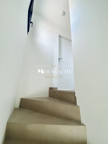 VILLA AU STYLE CONTEMPORAIN AVEC PATIO - 200 M DU CENTRE-VILLE DE VAUX SUR MER -
