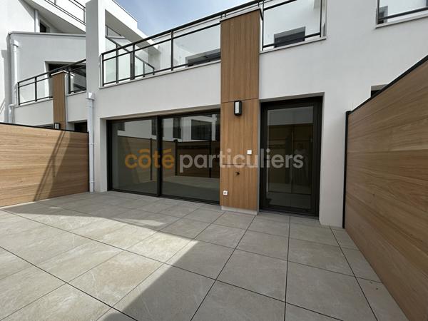 Vente
                Maison105 m² - 4 Pièces -
                    LES MATHES (17570)