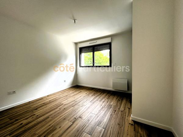 Vente
                Maison105 m² - 4 Pièces -
                    LES MATHES (17570)