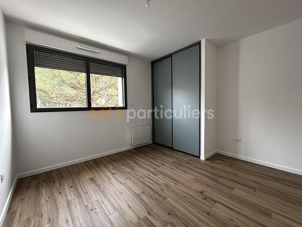 Vente
                Maison105 m² - 4 Pièces -
                    LES MATHES (17570)