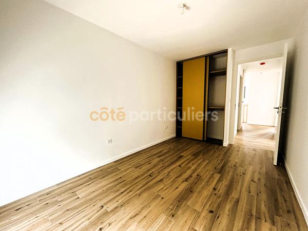Vente
                Maison105 m² - 4 Pièces -
                    LES MATHES (17570)