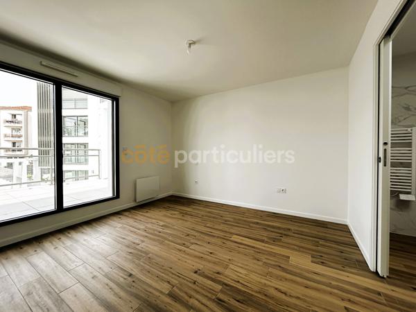 Vente
                Maison105 m² - 4 Pièces -
                    LES MATHES (17570)