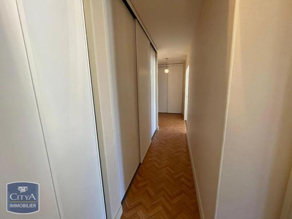 Appartement à louer 3 pièces 73.78m² Le Mans (72000)