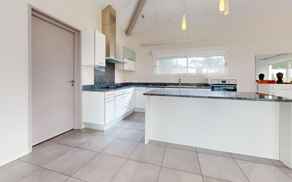 Maison à vendre    3 pièces • 132,34 m2 Capbreton