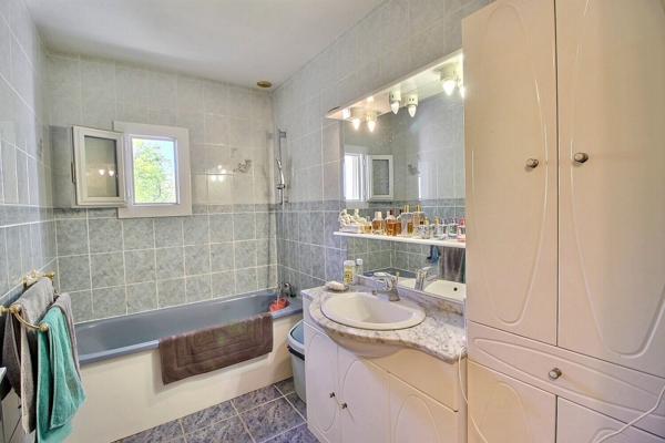 Maison Marignane de type 4 de 87m² avec terrasse, jardin et garage