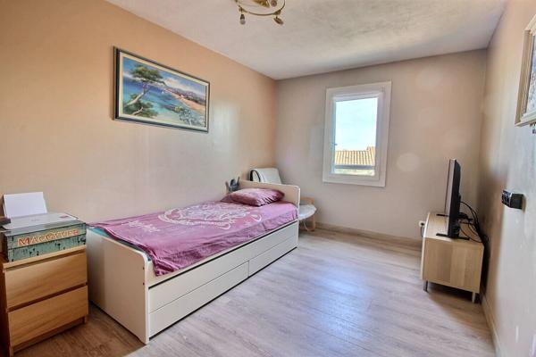 Maison Marignane de type 4 de 87m² avec terrasse, jardin et garage
