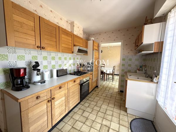 Maison 4 pièce(s) 3 chambre(s) 99 m²