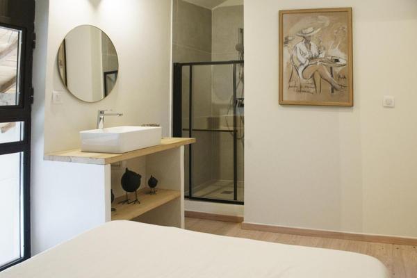 Cucuron, magnifique duplex T3 rénové avec terrasse