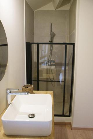 Cucuron, magnifique duplex T3 rénové avec terrasse