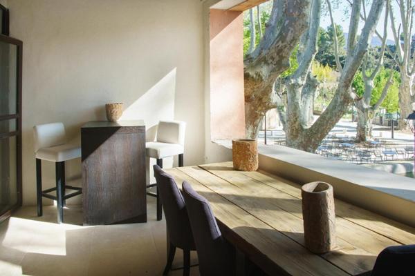 Cucuron, magnifique duplex T3 rénové avec terrasse