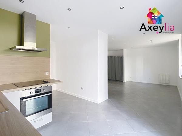 Roanne () A VENDRE - ROANNE CENTRE - APPARTEMENT T2 ENTIÈREMENT RÉNOVÉ EN REZ-DE-JARDIN AVEC COURETTE