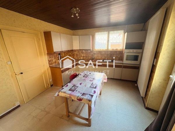 Maison de bourg 69 m² - 2 chambres - terrain de 225m² avec dépendances