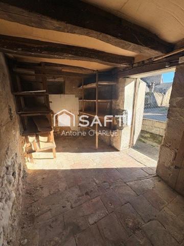 Maison de bourg 69 m² - 2 chambres - terrain de 225m² avec dépendances