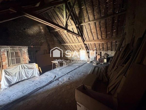 Maison de bourg 69 m² - 2 chambres - terrain de 225m² avec dépendances