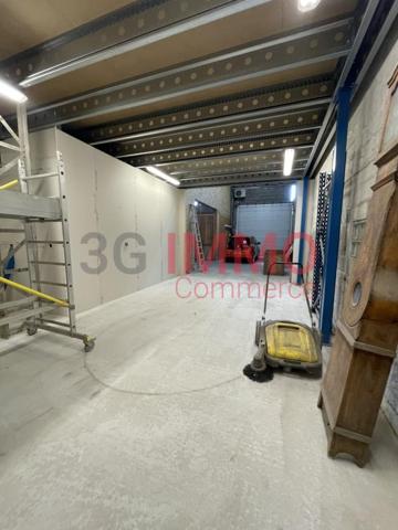 Location / Local Industriel / Bâtiment à Niort (79000)
