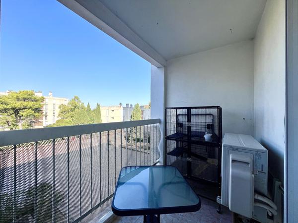 13013 MARSEILLE - Les Olives. Rés "Le Grand Verger" - Appartement 5/6 pièces 105m2, balcon, cave et garage.