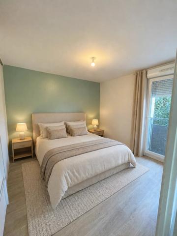 Vente                                                      Appartement
                        
                     2 pièces                      40 m2                     à Lieusaint