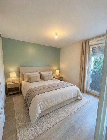 Vente                                                      Appartement
                        
                     2 pièces                      40 m2                     à Lieusaint