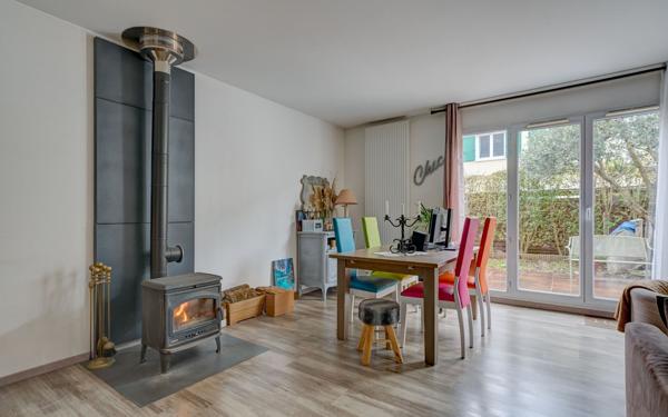 Maison à vendre    5 pièces • 79,70 m2 Crosne