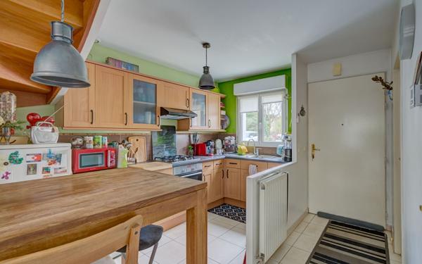 Maison à vendre    5 pièces • 79,70 m2 Crosne