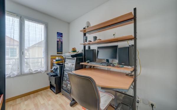 Maison à vendre    5 pièces • 79,70 m2 Crosne