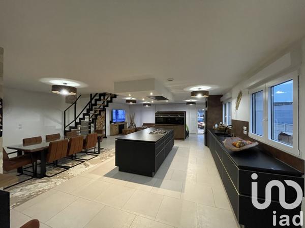 Maison 5 pièces de 140 m² à Harnes (62440)