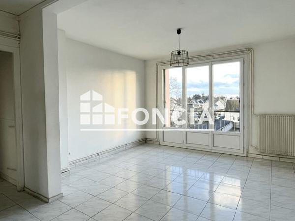 Location Appartement 4 pièces 62.3 m² - 46 ALLEE DU PLATEAU Le Raincy 93340