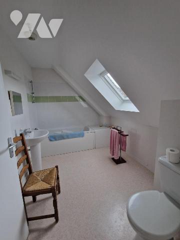 NOYAL-PONTIVY (56) Maison 4 pièces avec jardin